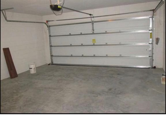 5th image of 319 Gladesdale St