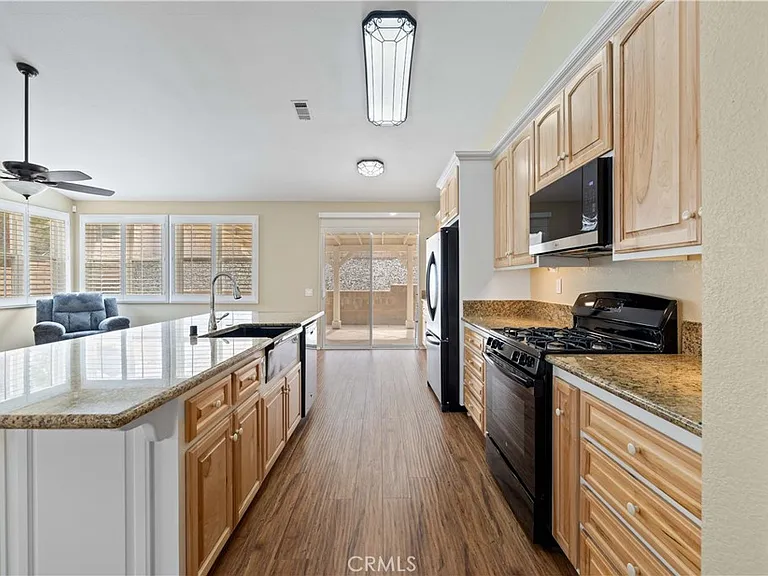 3310 Caspian Dr — Photo 9