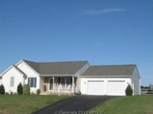 11818 White Pine Dr, Hagerstown, MD 21740