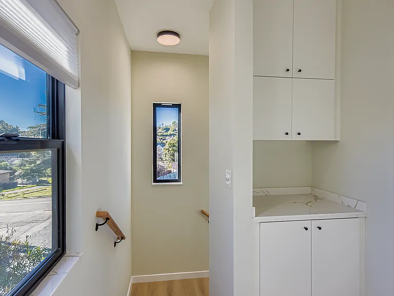 1656 York Dr — Photo 10
