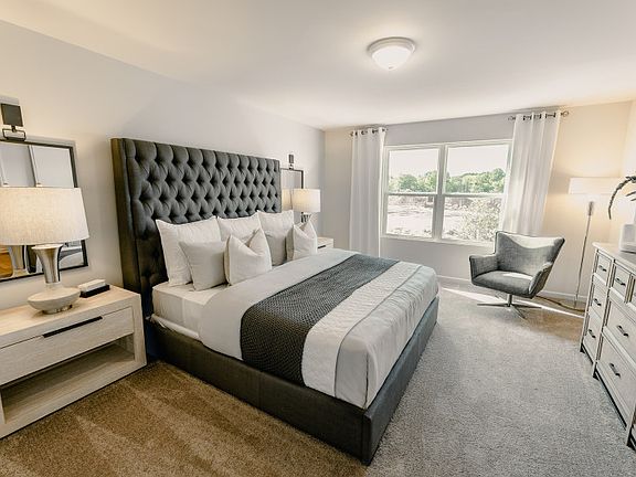 Spacious Owner s Suite