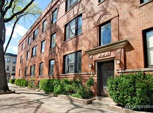 948 W Oakdale Ave APT 1, Chicago, IL 60657