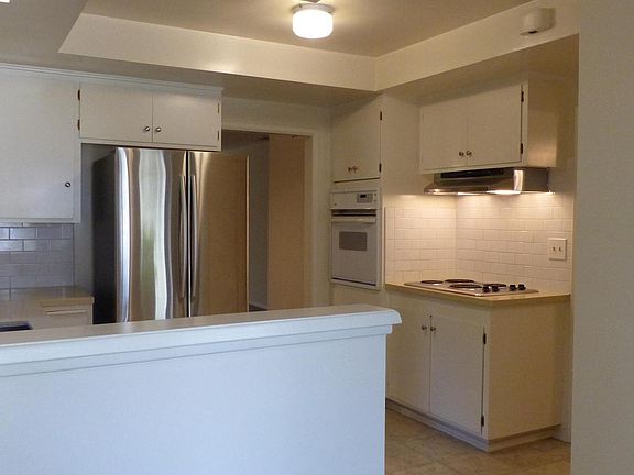 5th image of 720 Norwood Dr