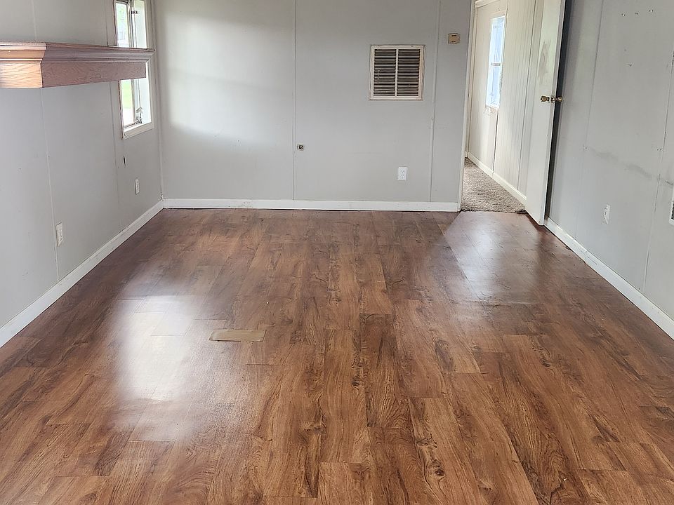 1st image of 110 Kiln Dr