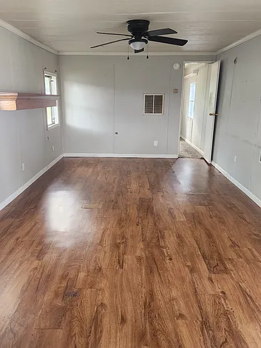 110 Kiln Dr Photo 1