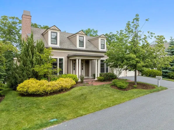 6 Somerset Pl Space 6, Weston, MA 02493