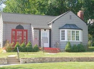 800 S Broadway St, Leavenworth, KS 66048