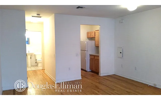 Rented by Douglas Elliman | media 16