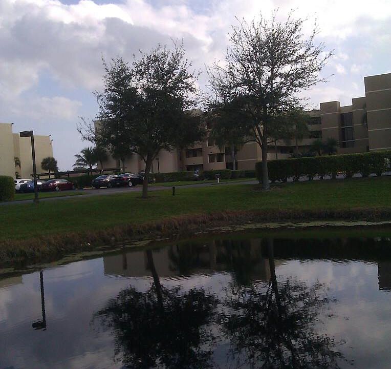 2nd image of 5901 Camino Del Sol APT 300