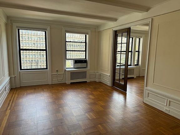 3rd image of 160 W 95th St APT 8A