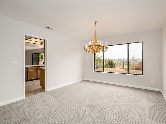 5th image of 472 Starwood Cir