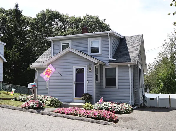 7 Cliff St, Saugus, MA 01906