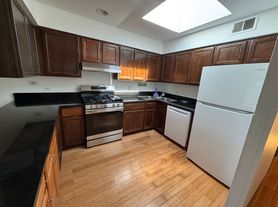 Spacious 2BR Townhome in West Ridge 1,800 SF, 2 br / 1.0 ba, $1750