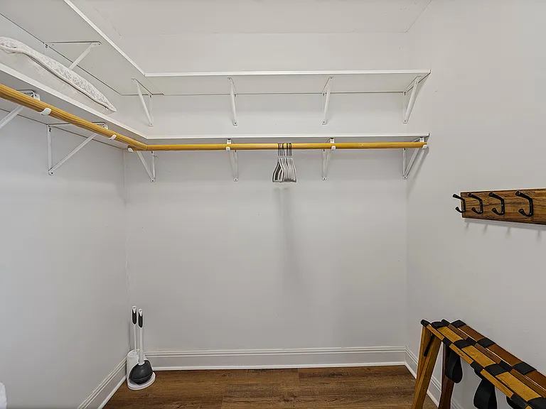 6910 Chinook Dr — Photo 16