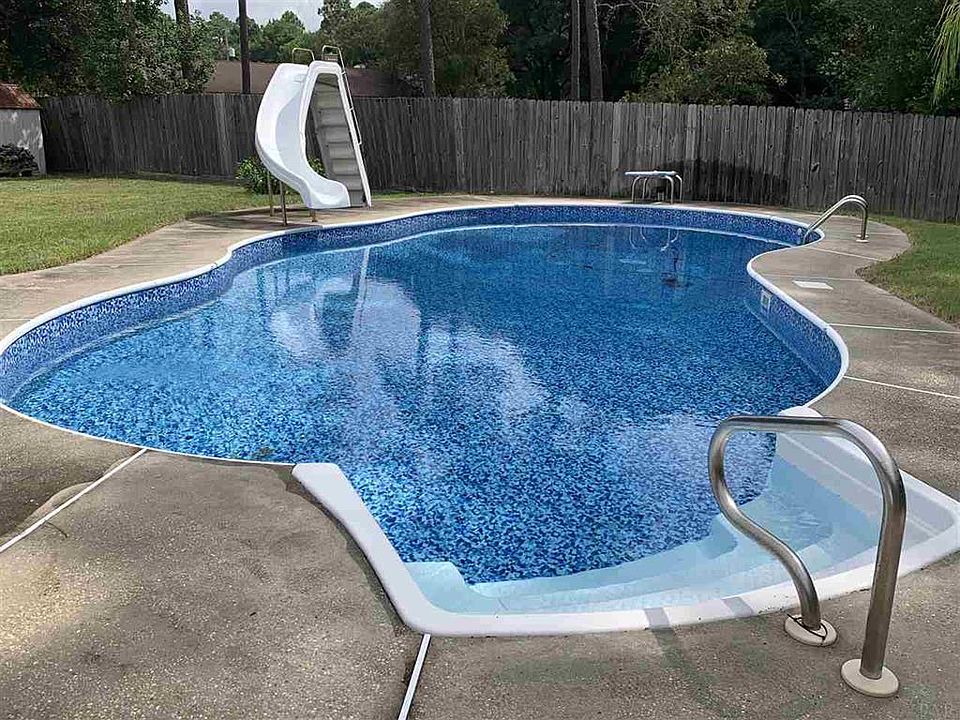 1st image of 10822 Oak Valley Dr