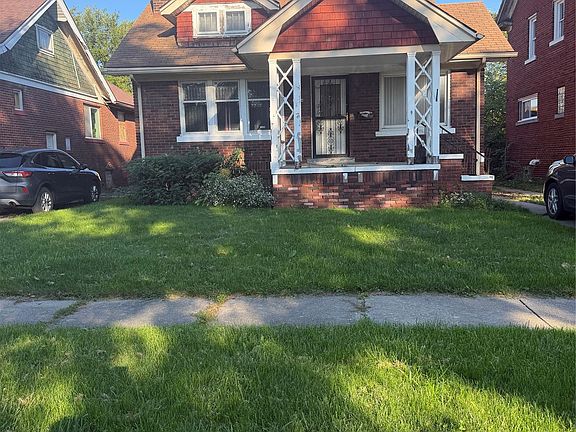 2nd image of 12634 Pinehurst St