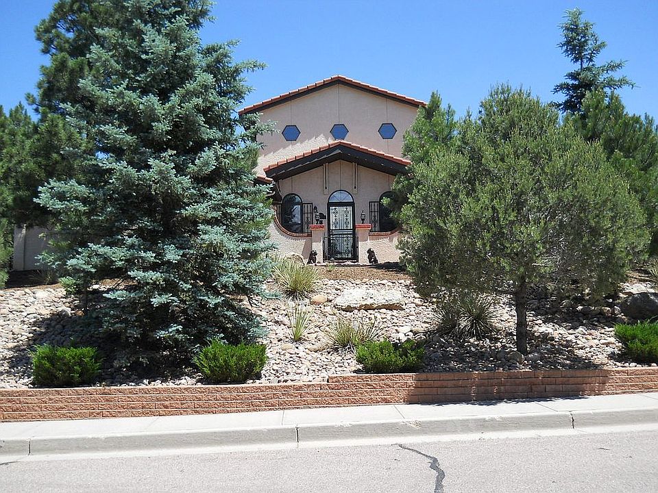 south front view of house