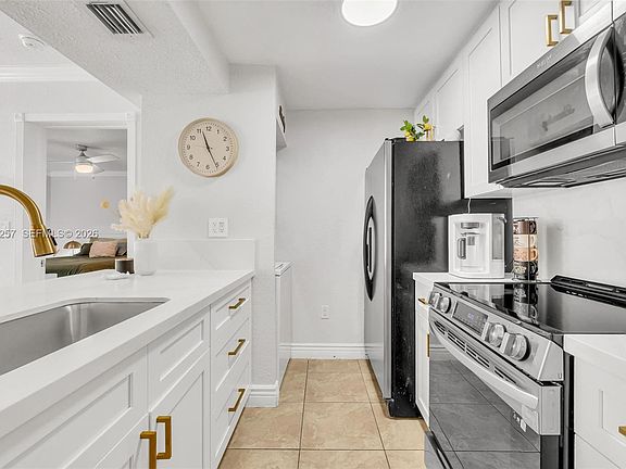 5th image of 6955 NW 186th St APT F102