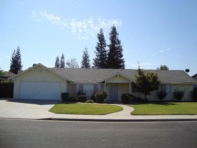 639 W Fresno St, Fowler, CA, 93625