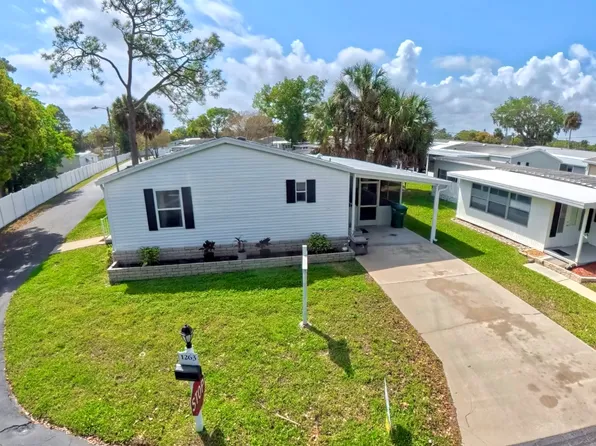 1263 Carriage Dr, Daytona Beach, FL 32119