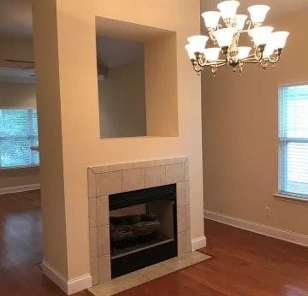 525 Callaway Ct — Photo 7