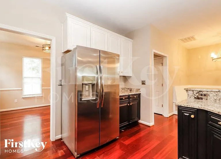 577 Delafield Dr — Photo 7