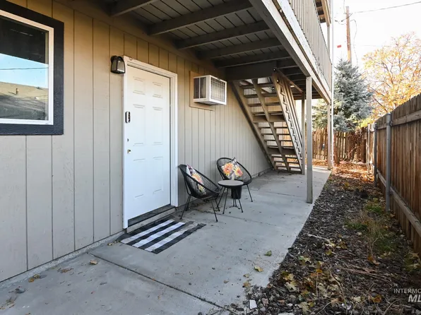 1711 1st St S APT 3, Nampa, ID 83651