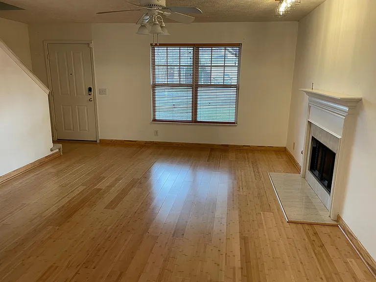 2429 Pleasant Springs Ln — Photo 7
