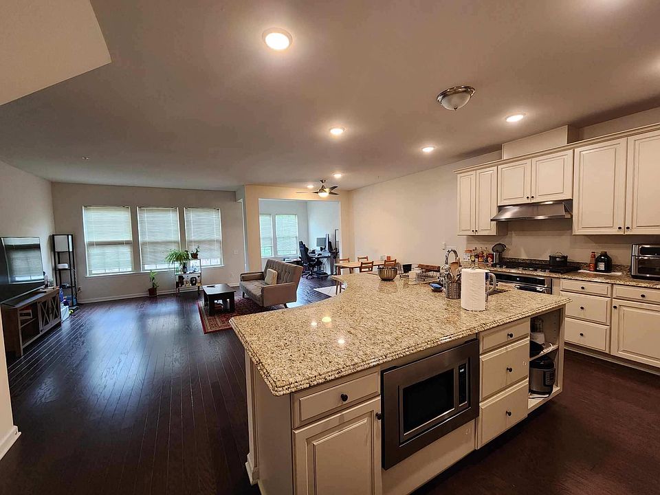 1st image of 26 Eagle Ln