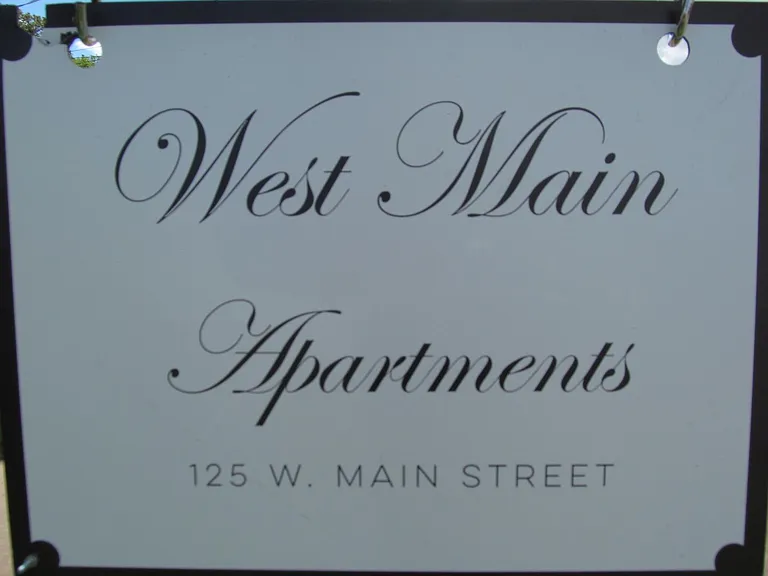 125 W Main St — Photo 8