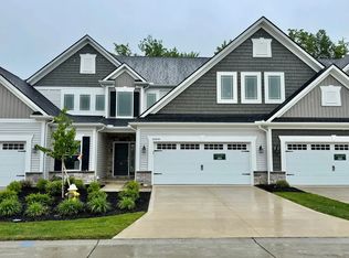 32054 Tuscan Ln, Avon Lake, OH 44012