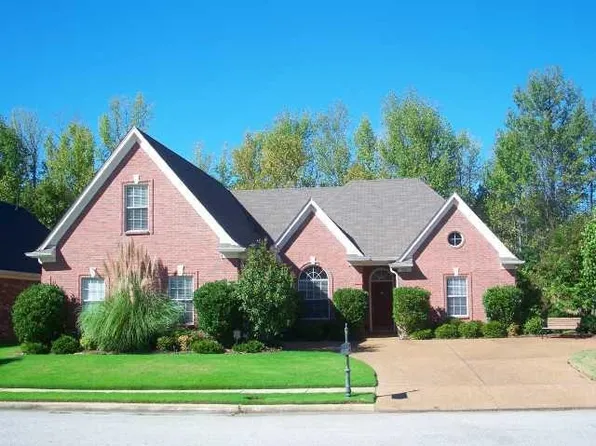 561 Wesley Woods Dr, Cordova, TN 38018