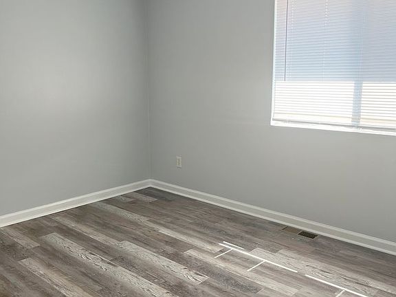 4th image of 710 Legion Dr Unit G4