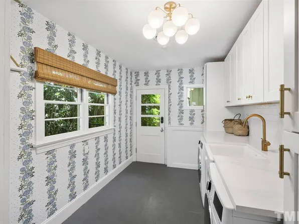 1310 Rand Dr, Raleigh, NC 27608