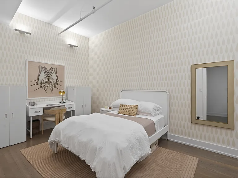 155 Hudson St #2S — Photo 17
