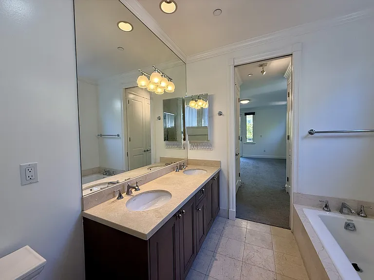 3316 California St #2 — Photo 19