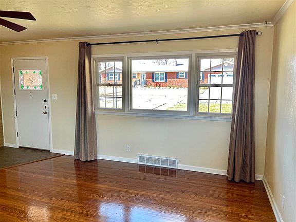 5th image of 87 Elmwood Ave