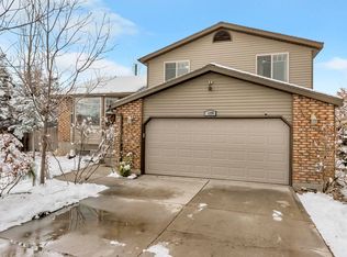 11378 S Hawkwood Dr, Sandy, UT 84094