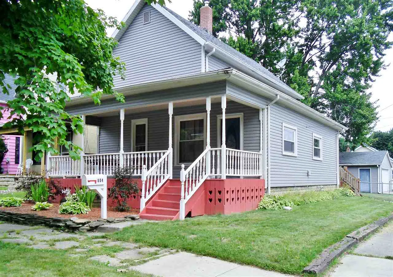 804 W William St photo 1