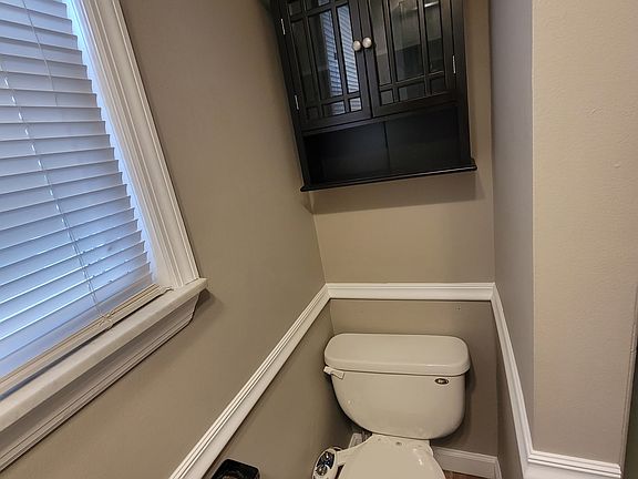 4th image of 13 Hill St APT 1