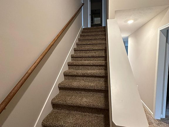 5th image of 218 Tarrytown Dr