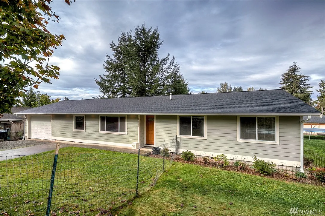 32973 Pacific Ave photo 1