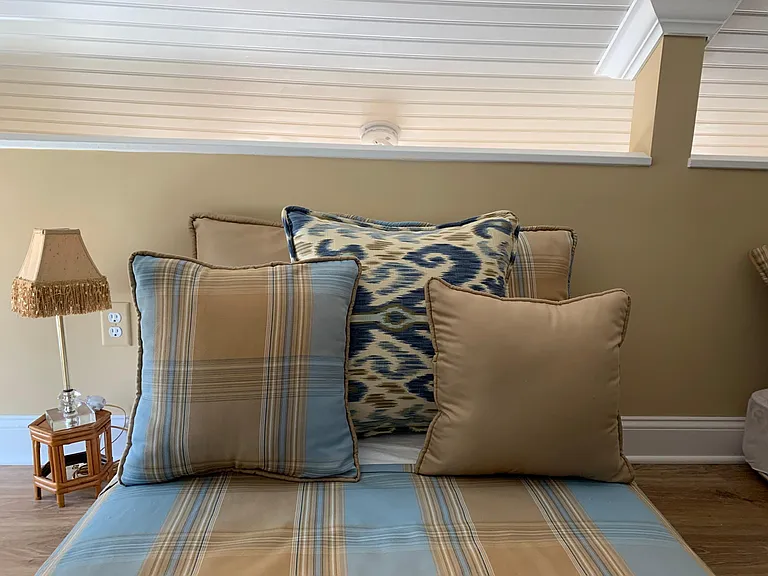 7 Kerr Ave #2 — Photo 36