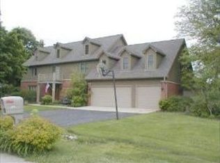 208 Rue Jardin, Deer Park, IL 60010