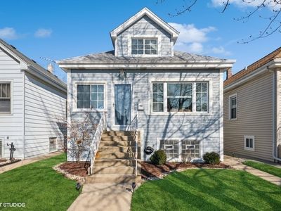 4945 N Merrimac Ave, Chicago, IL, 60630