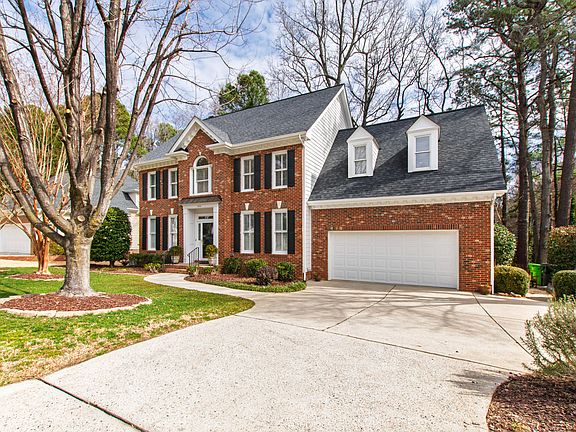 3rd image of 2412 Wertherson Ln