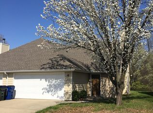 2424 Lancaster Dr, Lawrence, KS 66049