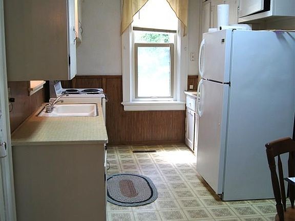 5th image of 115 N Franklin St
