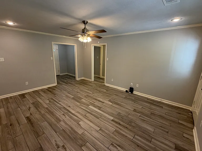21 Weatherwood Dr — Photo 8