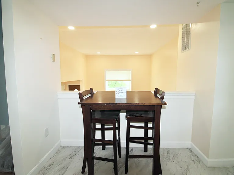 8501 Buckeye Ct — Photo 14
